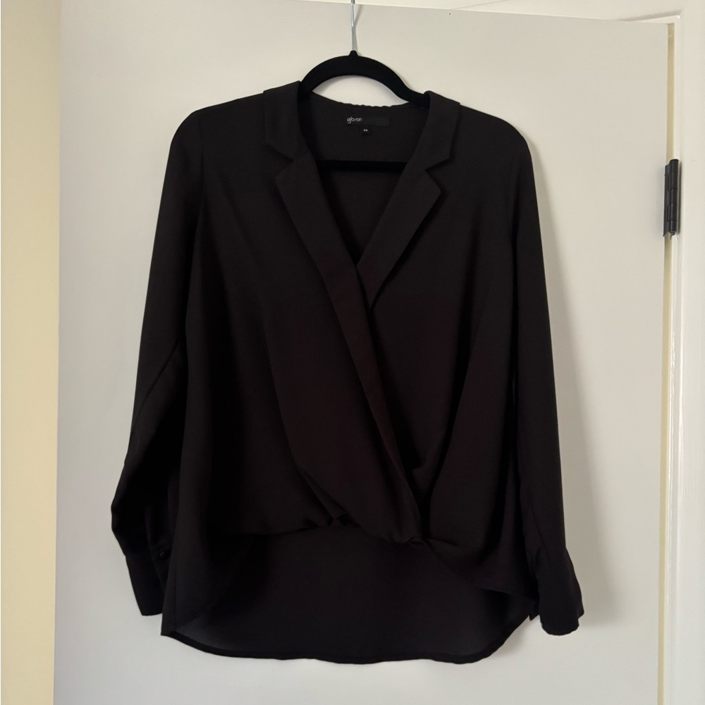 Gibson Black Women's Blouse in petite small